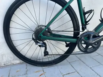 Used Scott Addict 20 2022 2022 Road & Gravel, Green — image 5 of 10