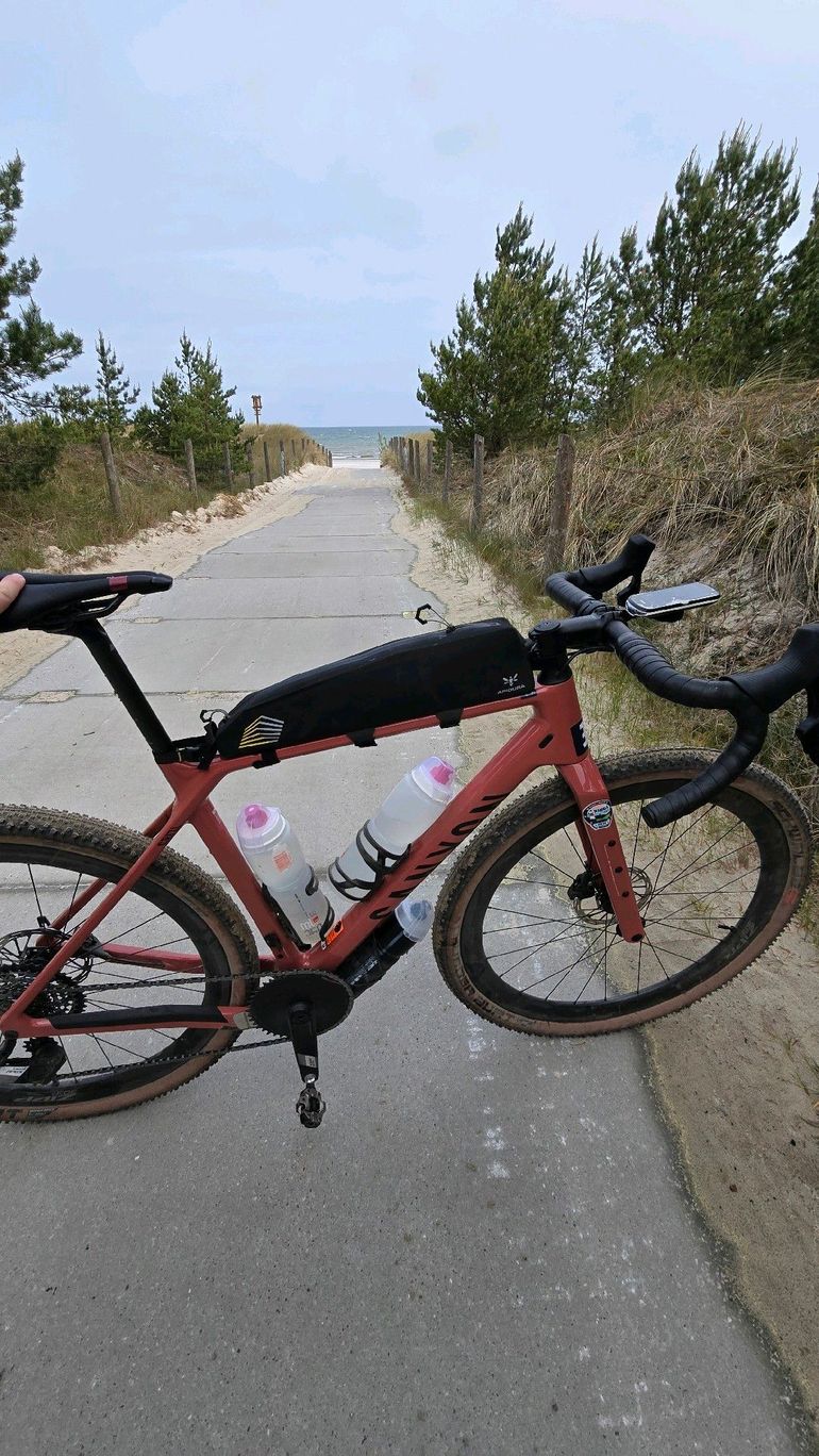 Used Canyon Grizl CF SL 6 AXS 2024 2024 Road & Gravel, Red — image 5 of 6