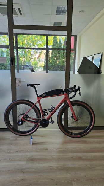 Used Canyon Grizl CF SL 6 AXS 2024 2024 Road & Gravel, Red — image 3 of 6