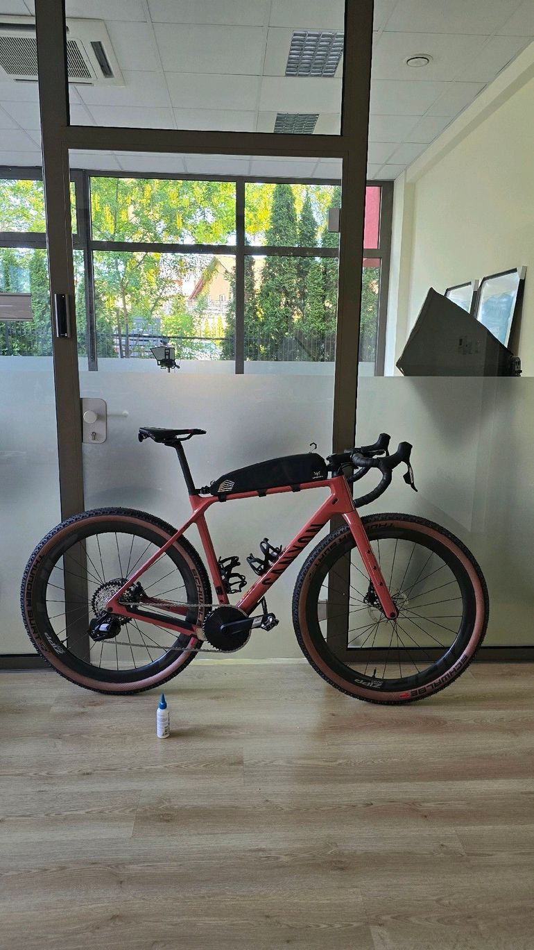 Used Canyon Grizl CF SL 6 AXS 2024 2024 Road & Gravel, Red — image 3 of 6