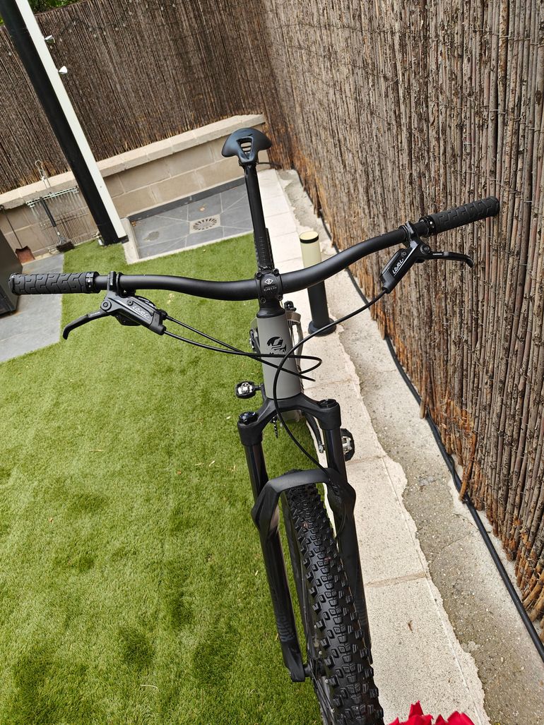 Ghost Nirvana tour SRAM GX 2020 Mountainbike usato, Grigio chiaro — immagine 29 di 29