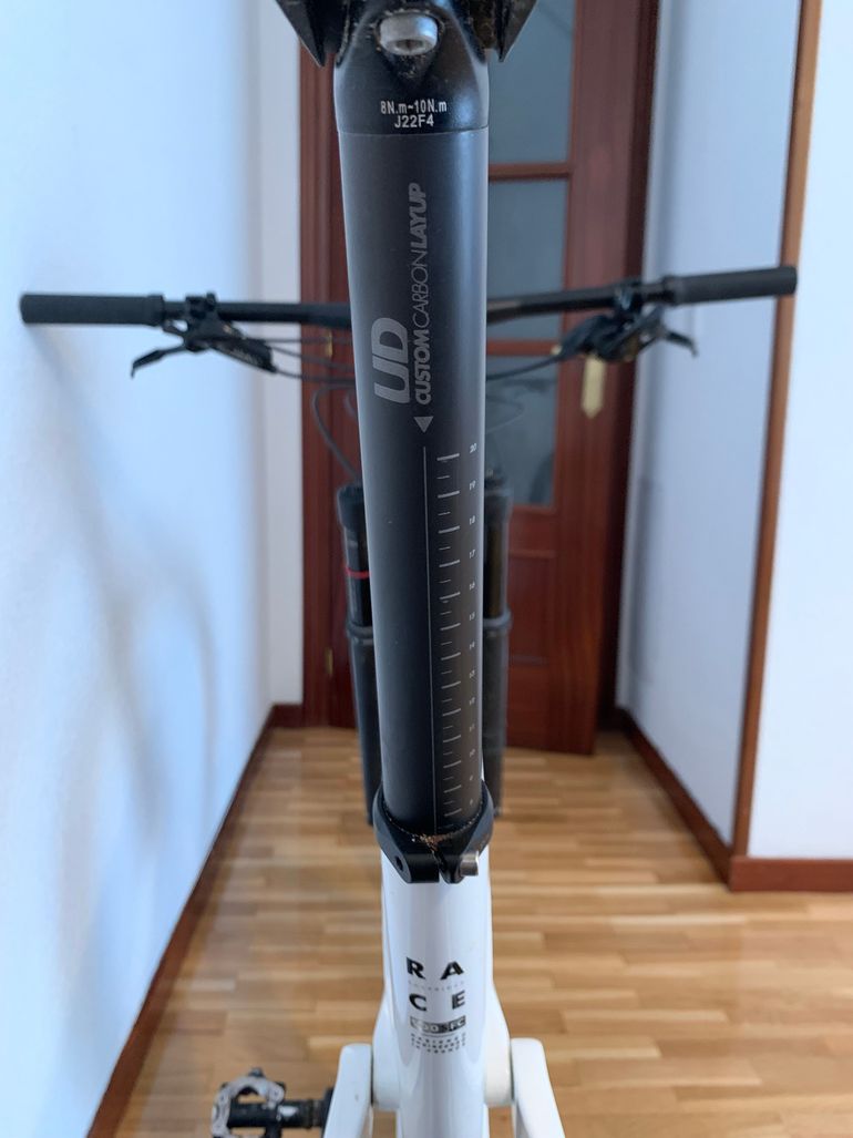 Gebrauchtes ROCKRIDER RACE 900S 2024 Mountainbike, Weiß — Bild 8 von 9