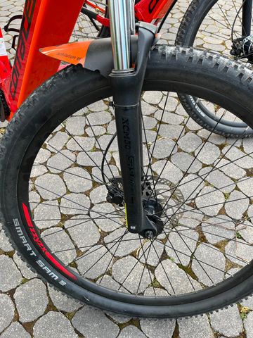 Corratec E-Power X Vert CX6 Ltd. Gent 2021 Mountainbike usato, Rosso — immagine 9 di 10