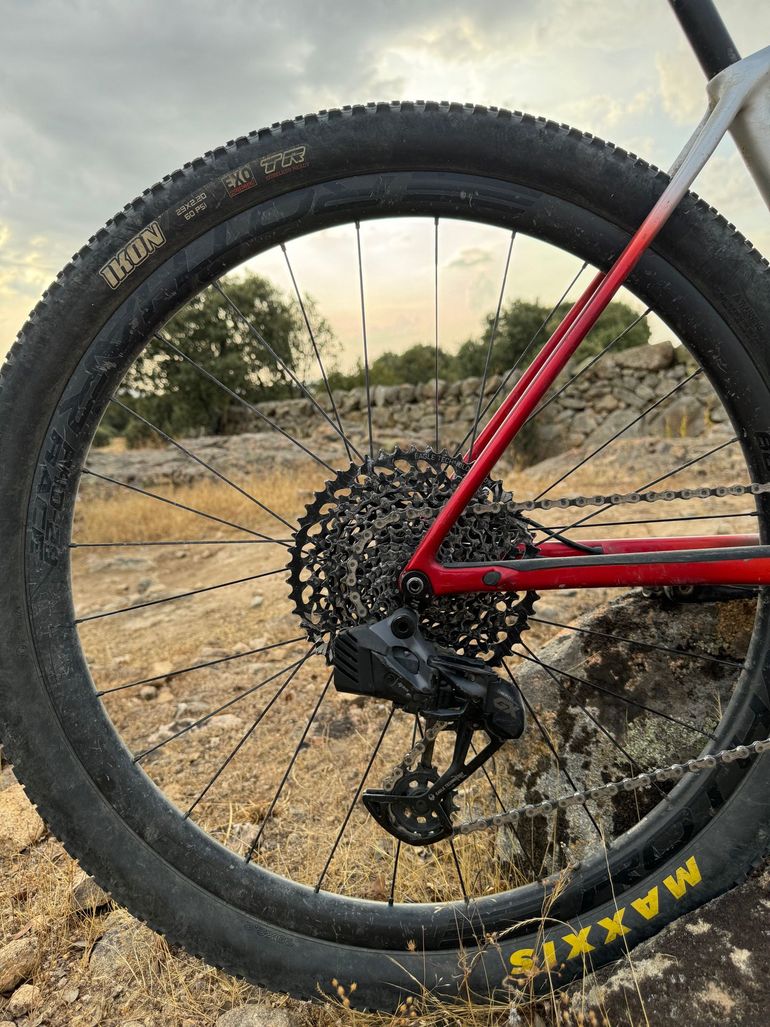Cannondale F-si SRAM GX Eagle AXS (T-Type) 2024 Mountainbike usato, Rosso — immagine 11 di 12