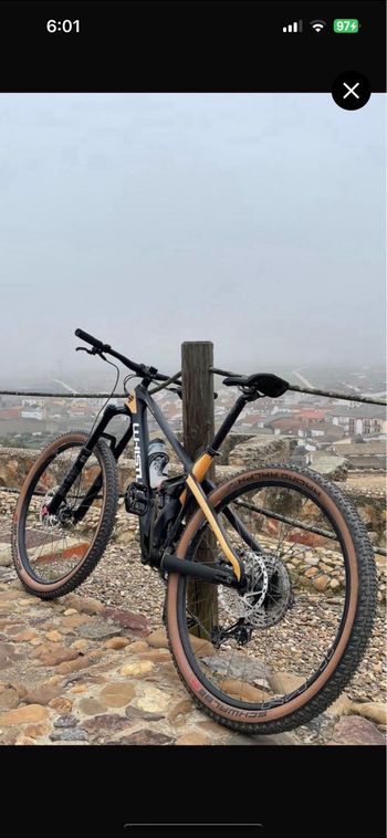Whistle Comanche 2023 Mountainbike d'occasion — image 1 sur 6
