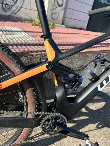 Whistle Comanche 2023 Mountainbike d'occasion — image 3 sur 6
