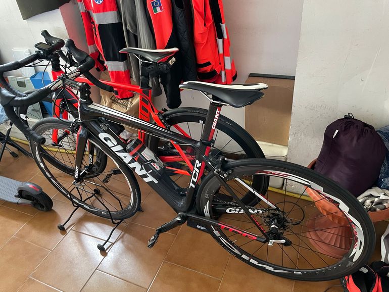 Used Giant Tcr Shimano 105 2012 Road & Gravel, Nero — image 2 of 3