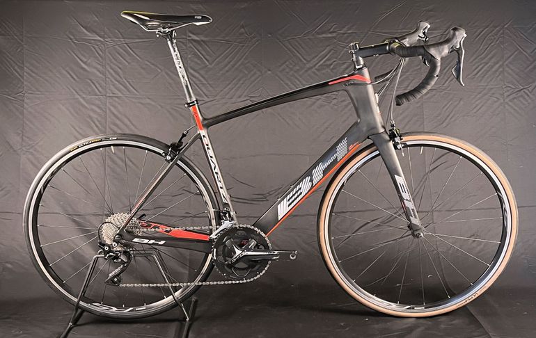 Used BH LR309 Quartz 105 2019 Road & Gravel — image 1 of 9