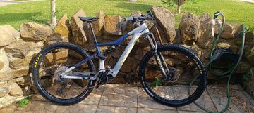 Tweedehands Orbea RISE H30 2023 2023 Mountainbike — afbeelding 1 van 10