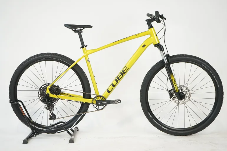 Used CUBE Cube Analog 2022 Mountainbike, shop.filter.color.ffff00 — image 1 of 18
