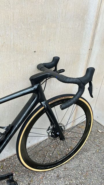 Giant Tcr SRAM Red eTap AXS 2022 Road & Gravel usato, Nero — immagine 2 di 5
