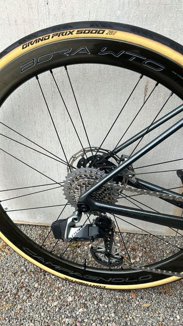 Giant Tcr SRAM Red eTap AXS 2022 Road & Gravel usato, Nero — immagine 3 di 5