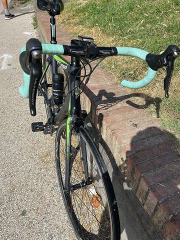 Used Bianchi Intrepida Shimano Ultegra 2018 Road & Gravel, Light Gray — image 3 of 4