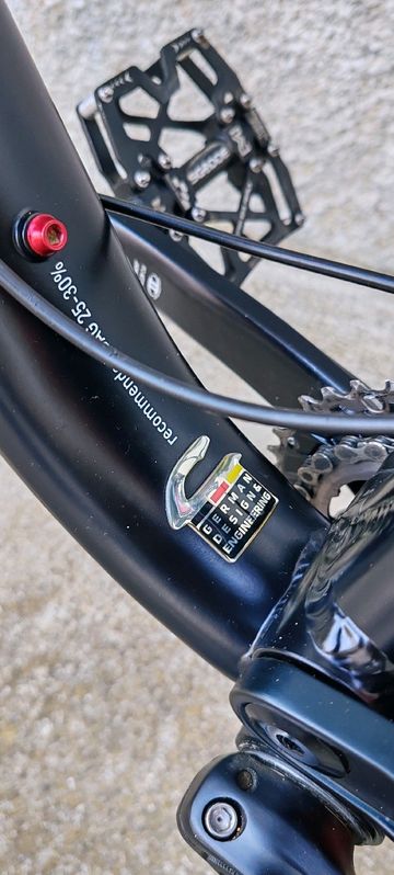 Corratec Inside Link 10 Hz 140 2022 Mountainbike usato, Rosso — immagine 8 di 13