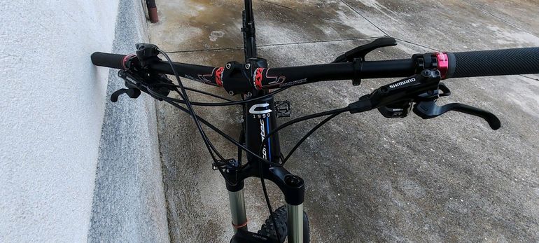 Corratec Inside Link 10 Hz 140 2022 Mountainbike usato, Rosso — immagine 12 di 13