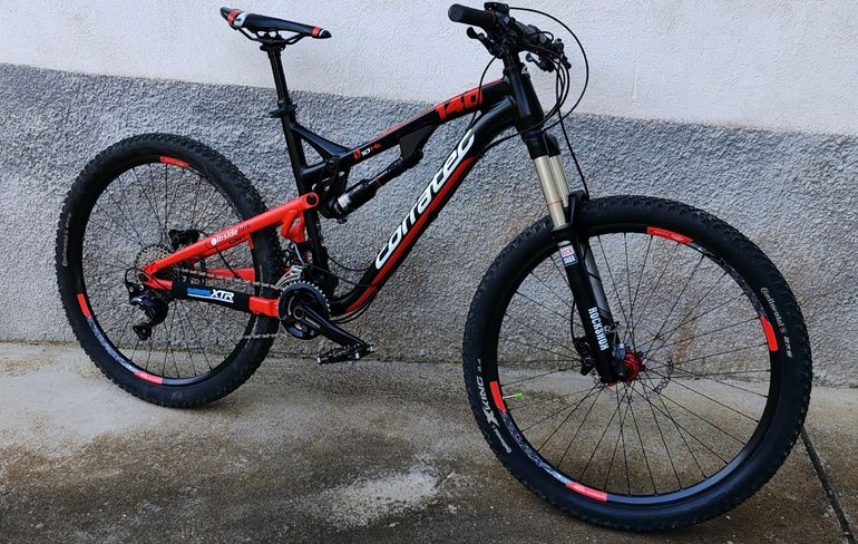 Corratec Inside Link 10 Hz 140 2022 Mountainbike usato, Rosso — immagine 2 di 13