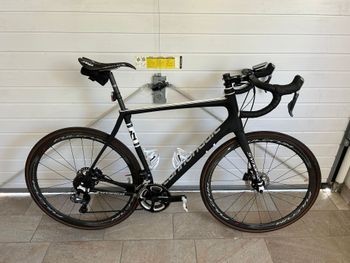 Cannondale Synapse Shimano Ultegra Di2 2016 Road & Gravel usato, Nero — immagine 4 di 4