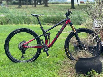 Trek Fuel EX 9.9 XTR 2021 2021 Mountainbike usato, Rosso — immagine 1 di 22