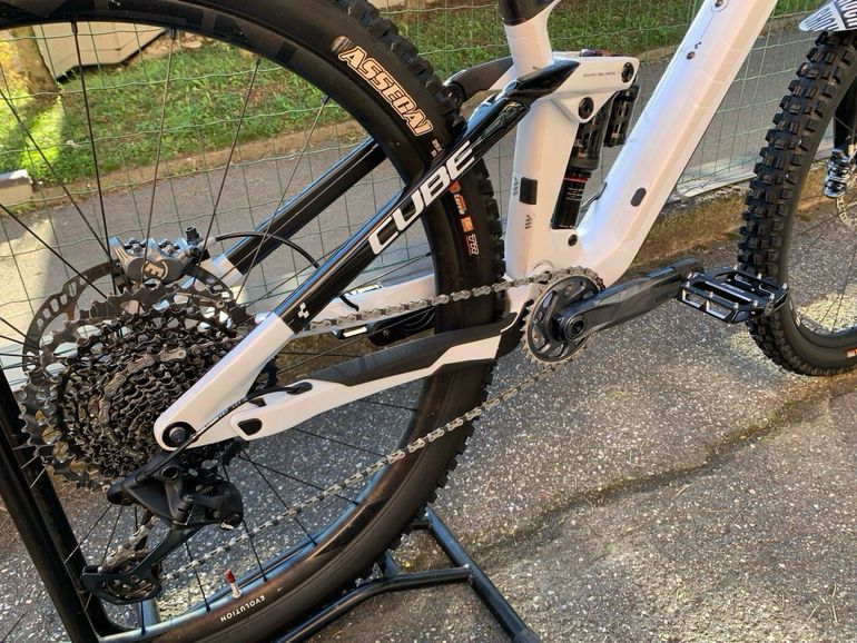 Used CUBE STEREO 150 C:62, RACE 29 2022 2022 Mountainbike, White, 29 — image 3 of 6