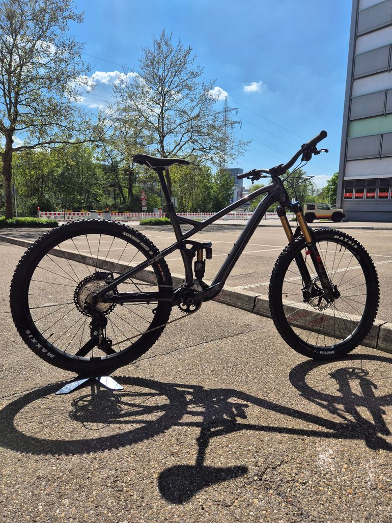 Used Rossignol Heretic XT 2024 2024 Mountainbike, Schwarz — image 2 of 5