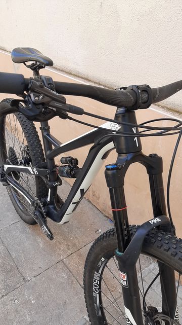 Tweedehands YT Industries Jeffsy SRAM GX Eagle 2018 Mountainbike — afbeelding 2 van 7