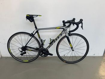 Used Scott Addict 10 2017 2017 Road & Gravel, Light Gray — image 1 of 10