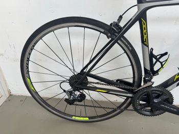 Used Scott Addict 10 2017 2017 Road & Gravel, Light Gray — image 6 of 10