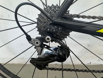 Used Scott Addict 10 2017 2017 Road & Gravel, Light Gray — image 3 of 10