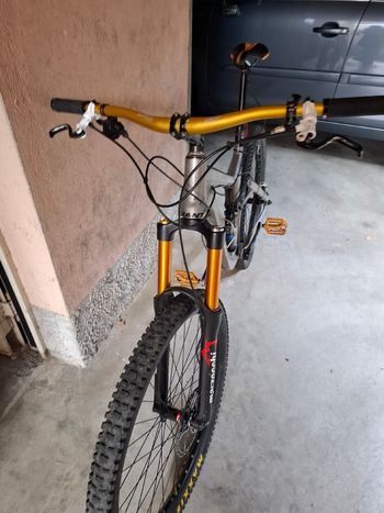 Used Giant Stance 27.5 0 2015 2015 Mountainbike, Light Gray, 27.5 — image 10 of 12