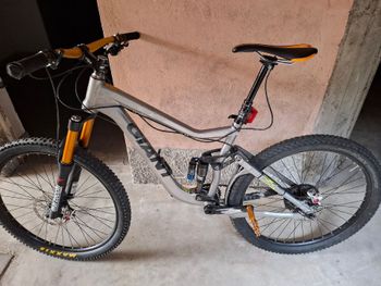 Used Giant Stance 27.5 0 2015 2015 Mountainbike, Light Gray, 27.5 — image 9 of 12
