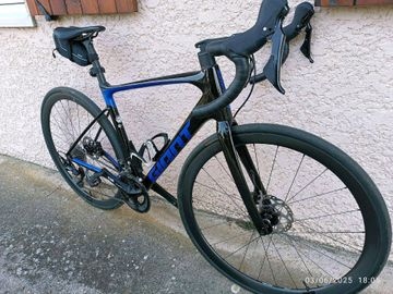 Brugt Giant Defy Shimano 105 2023 Road & Gravel — billede 1 af 3
