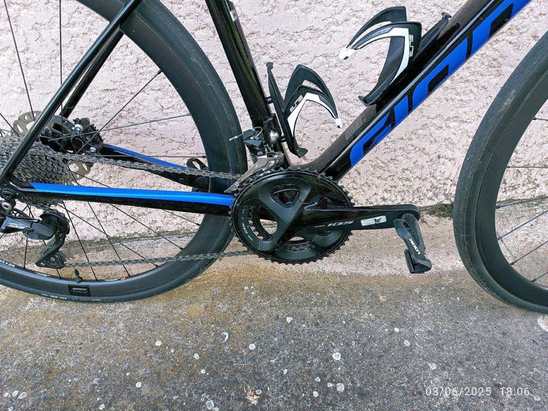 Used Giant Defy Shimano 105 2023 Road & Gravel, Blue — image 3 of 3