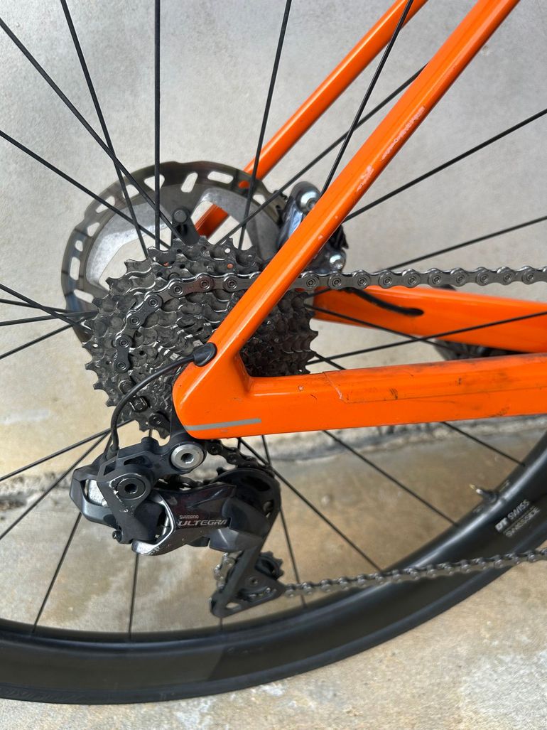 Used BMC Teammachine Shimano Ultegra Di2 2020 Road & Gravel, Orange — image 3 of 8