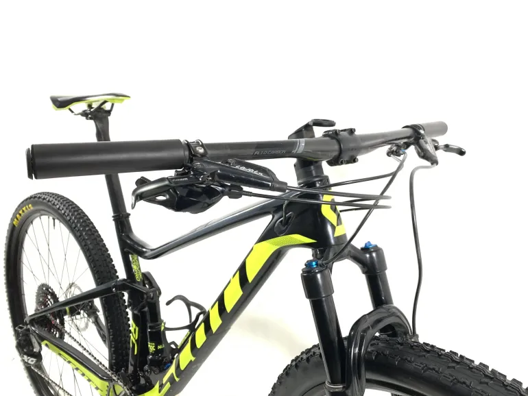 2018 scott spark rc best sale 900 pro