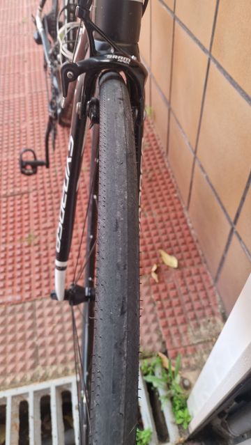 Używany Cannondale Synapse 105 Nuevo 2014 Road & Gravel — zdjęcie 3 z 9