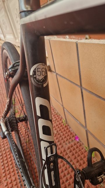 Używany Cannondale Synapse 105 Nuevo 2014 Road & Gravel — zdjęcie 5 z 9