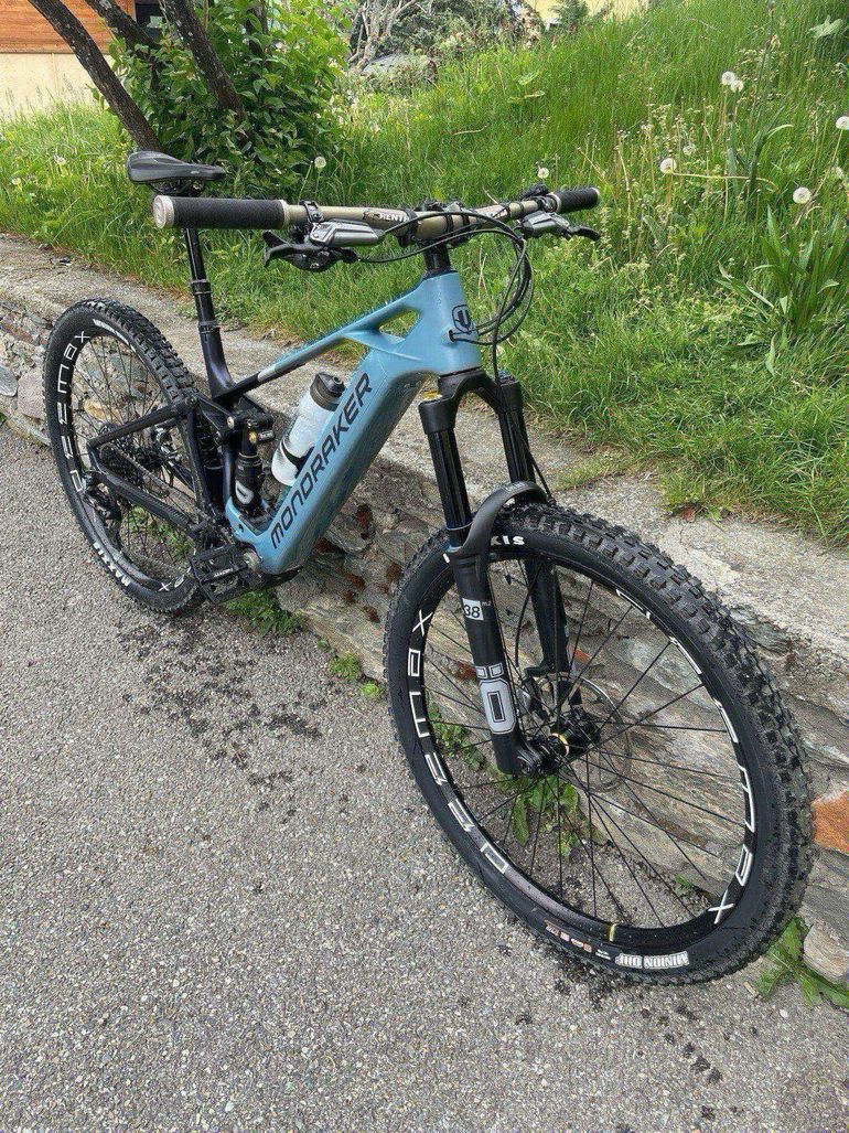 Używany Mondraker CRUSHER R 2024 2024 Mountainbike — zdjęcie 2 z 5