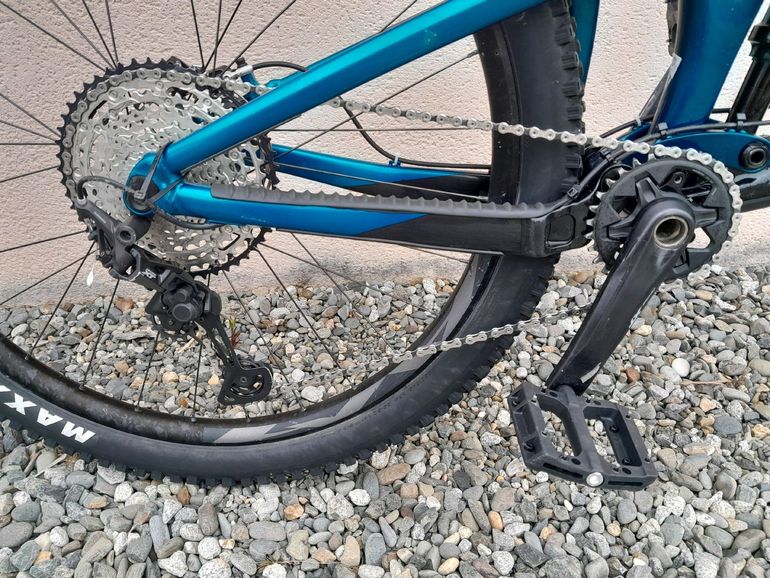 Used Liv Intrigue 2023 Mountainbike, Blue — image 3 of 3