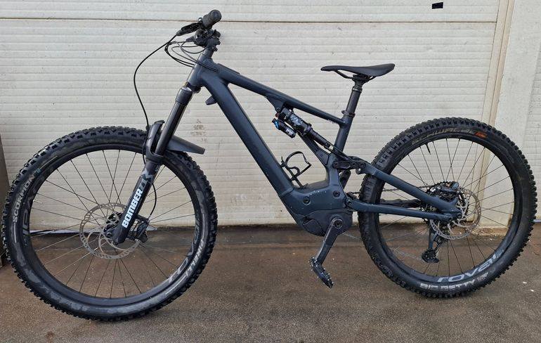 Używany Specialized Turbo Kenevo Comp 2022 2022 Mountainbike — zdjęcie 3 z 7