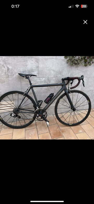 Używany Cannondale SuperSix EVO Red eTap 2019 2019 Road & Gravel — zdjęcie 1 z 4