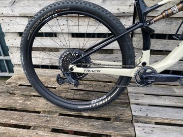 Used Megamo TRACK 10 2024 2024 Mountainbike, White, 29 — image 2 of 7