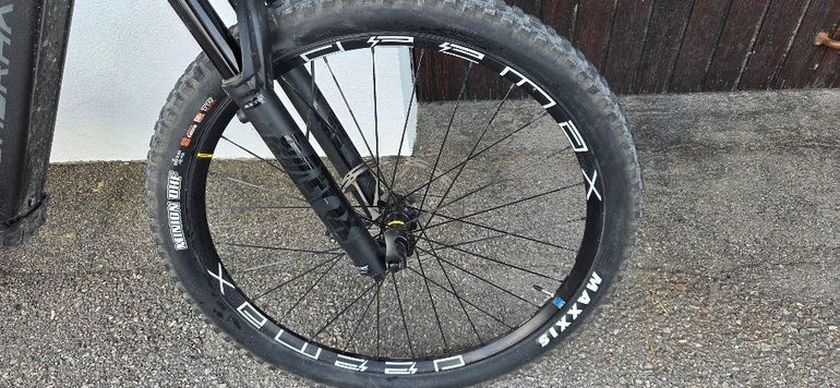 Używany Mondraker CRAFTY R 2024 2024 Mountainbike — zdjęcie 7 z 11
