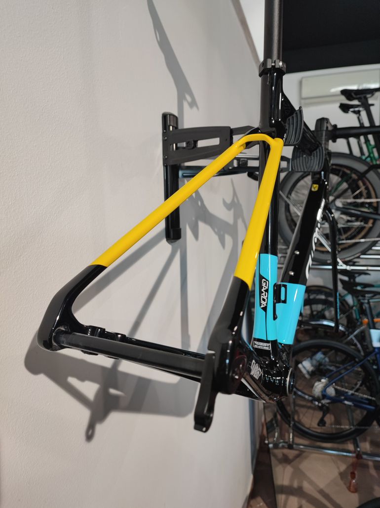 Used Wilier Garda Frameset 2023 Road & Gravel, Schwarz — image 7 of 10