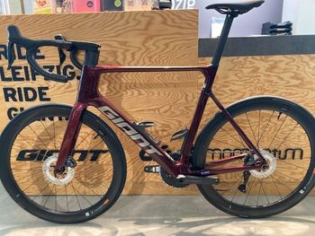 Brugt Giant Propel Advanced Pro 0 2024 2024 Road & Gravel — billede 2 af 7