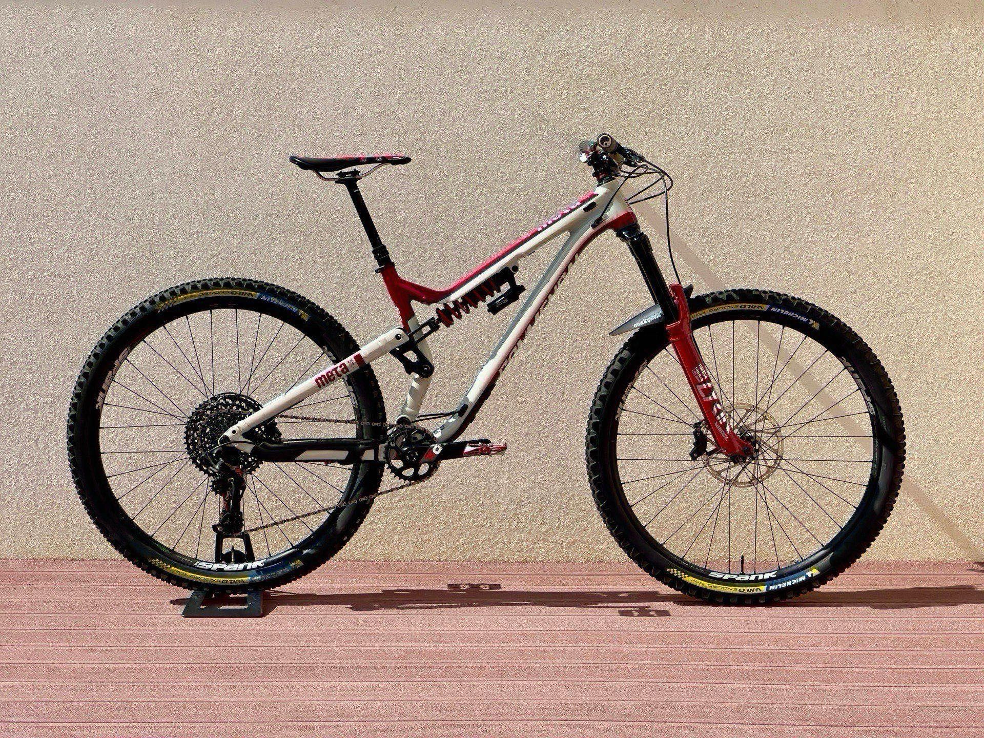 Bikes Shop Commencal Meta Ht Am Occasion Enduro Commencal Meta Am
