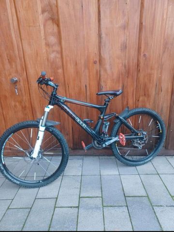 Used Scott Genius 10 2010 Mountainbike, Black — image 1 of 20