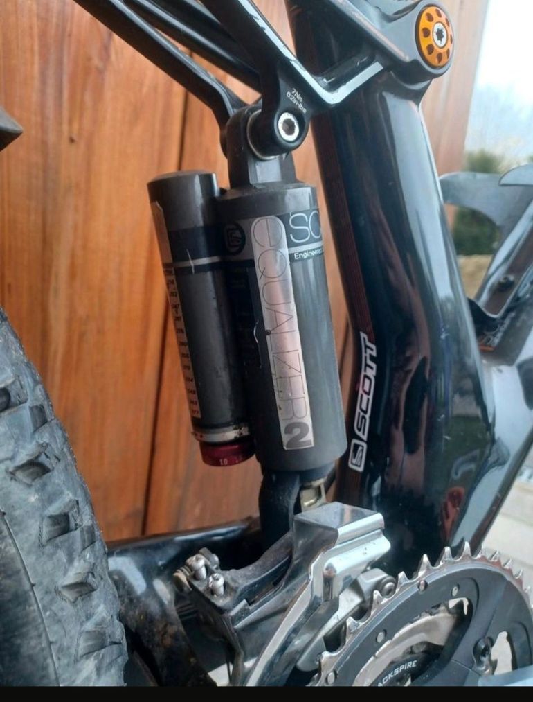 Scott Genius 10 2010 Mountainbike d'occasion — image 13 sur 20