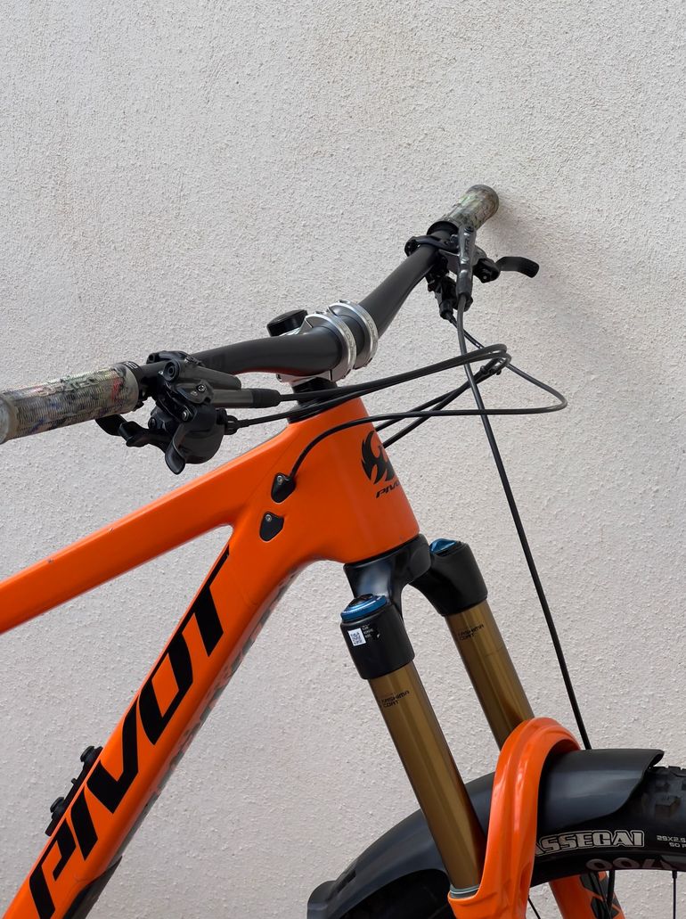 Używany Pivot FIREBIRD Pro XT/XTR - Air 2022 2022 Mountainbike — zdjęcie 5 z 10