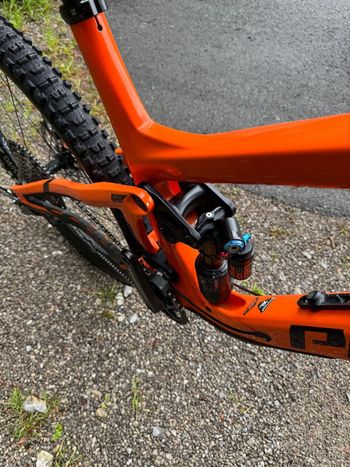 Tweedehands Pivot Firebird 29 Pro XT/XTR 2022 2022 Mountainbike — afbeelding 2 van 5