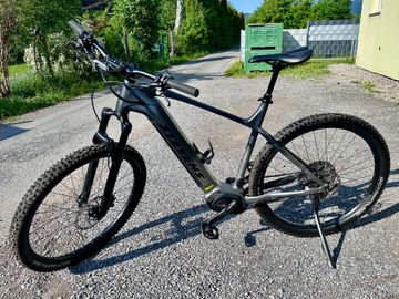 Used Stevens E-Agnello 2021 2021 Mountainbike, Light Gray, 29 — image 3 of 7